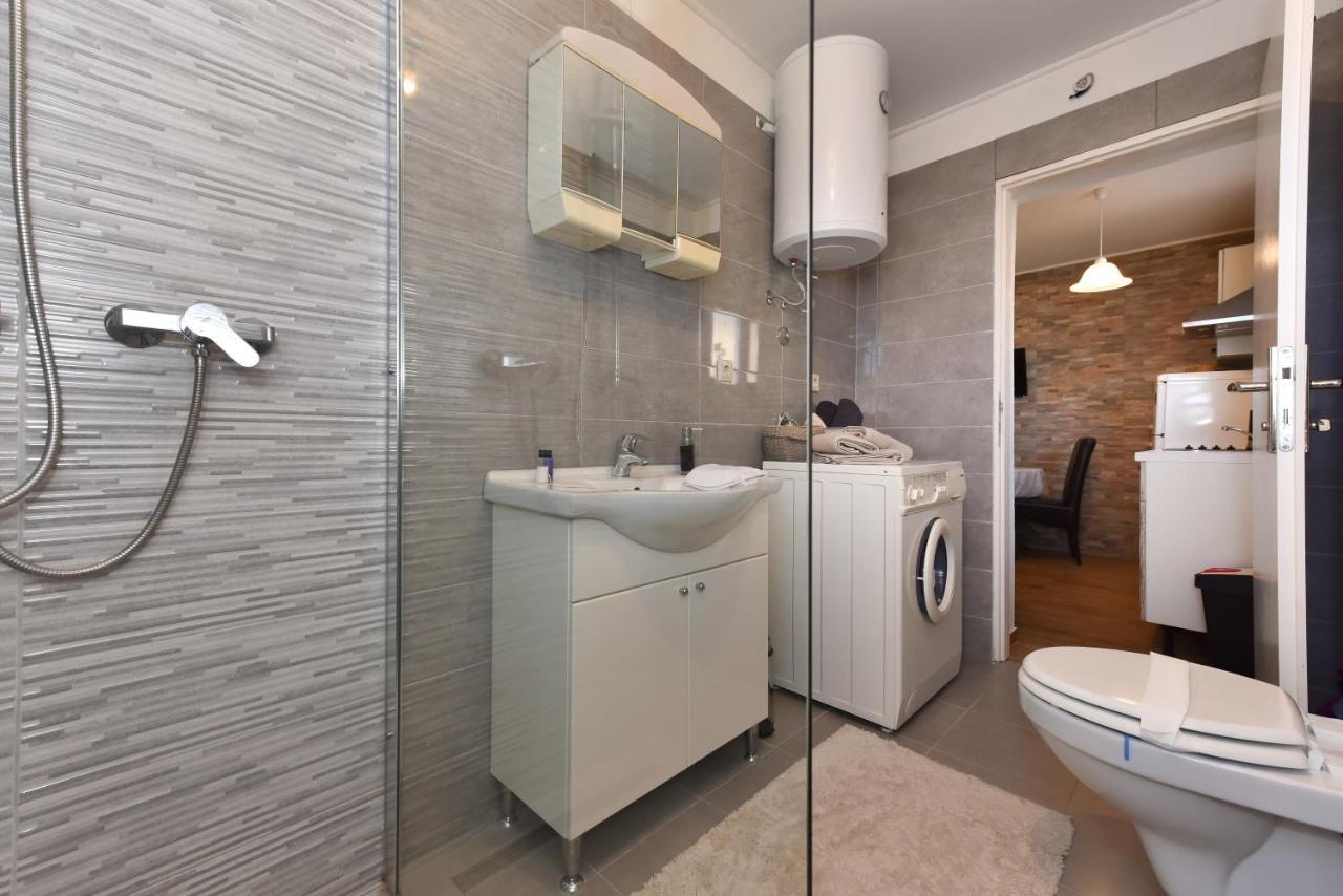 Apartment Loro With Jacuzzi Posedarje Εξωτερικό φωτογραφία